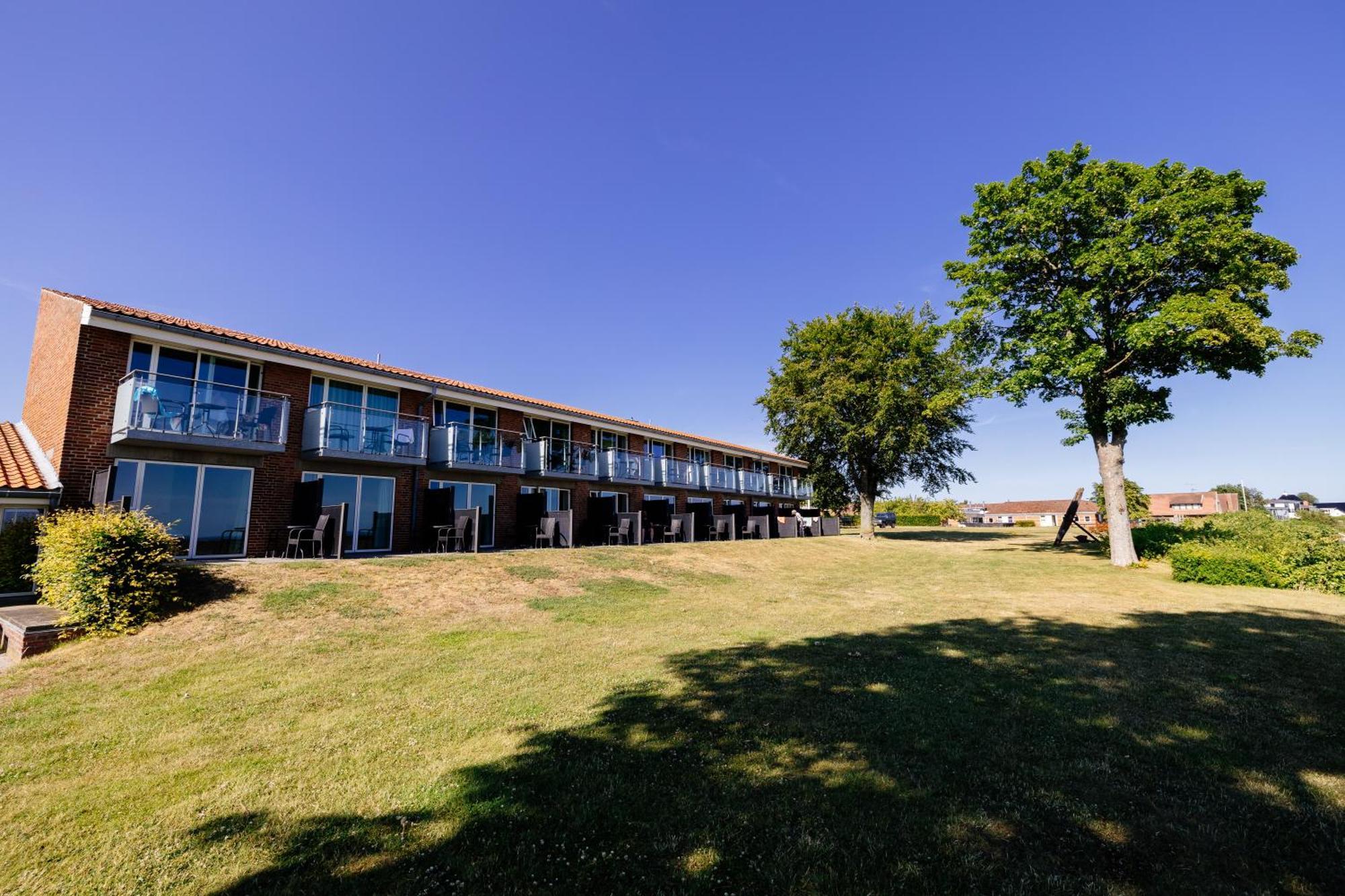 Hotel Klinten Rødvig Exteriör bild